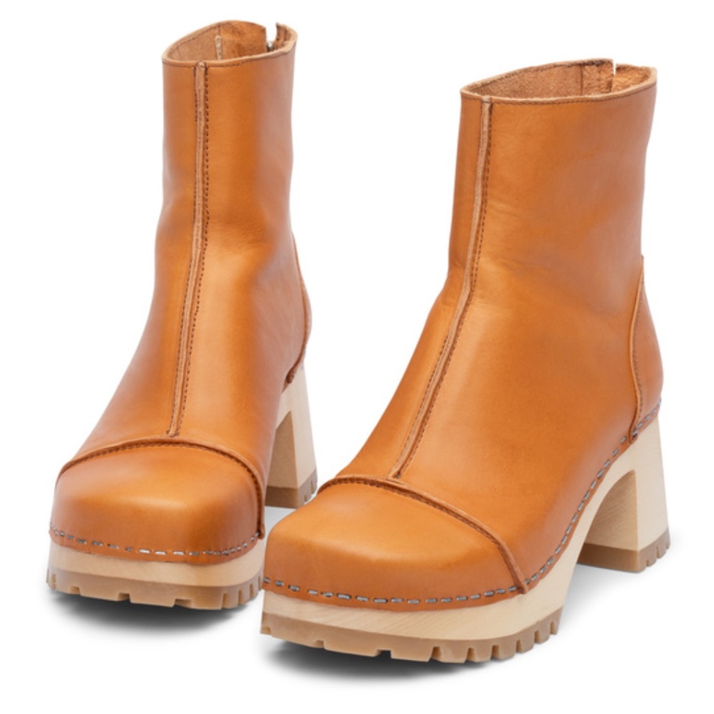Swedish Hasbeens Tan Platform Shoes with Chunky Heel